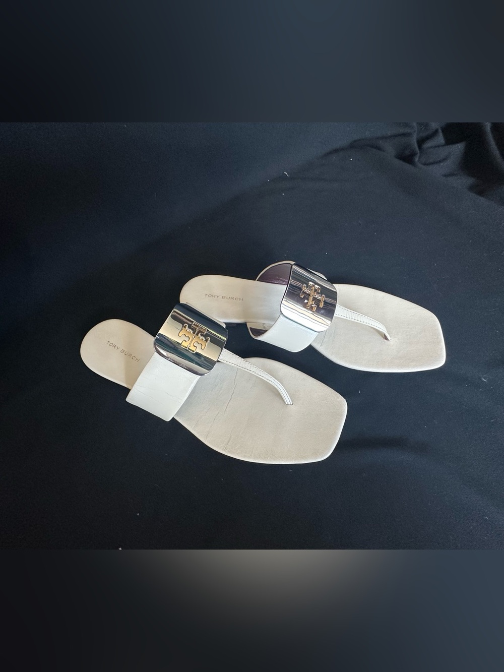 Tory Burch Georgia Ivory Leather Logo Thong Sandals with Gold Accent 8.5 square - Picture 12 of 14